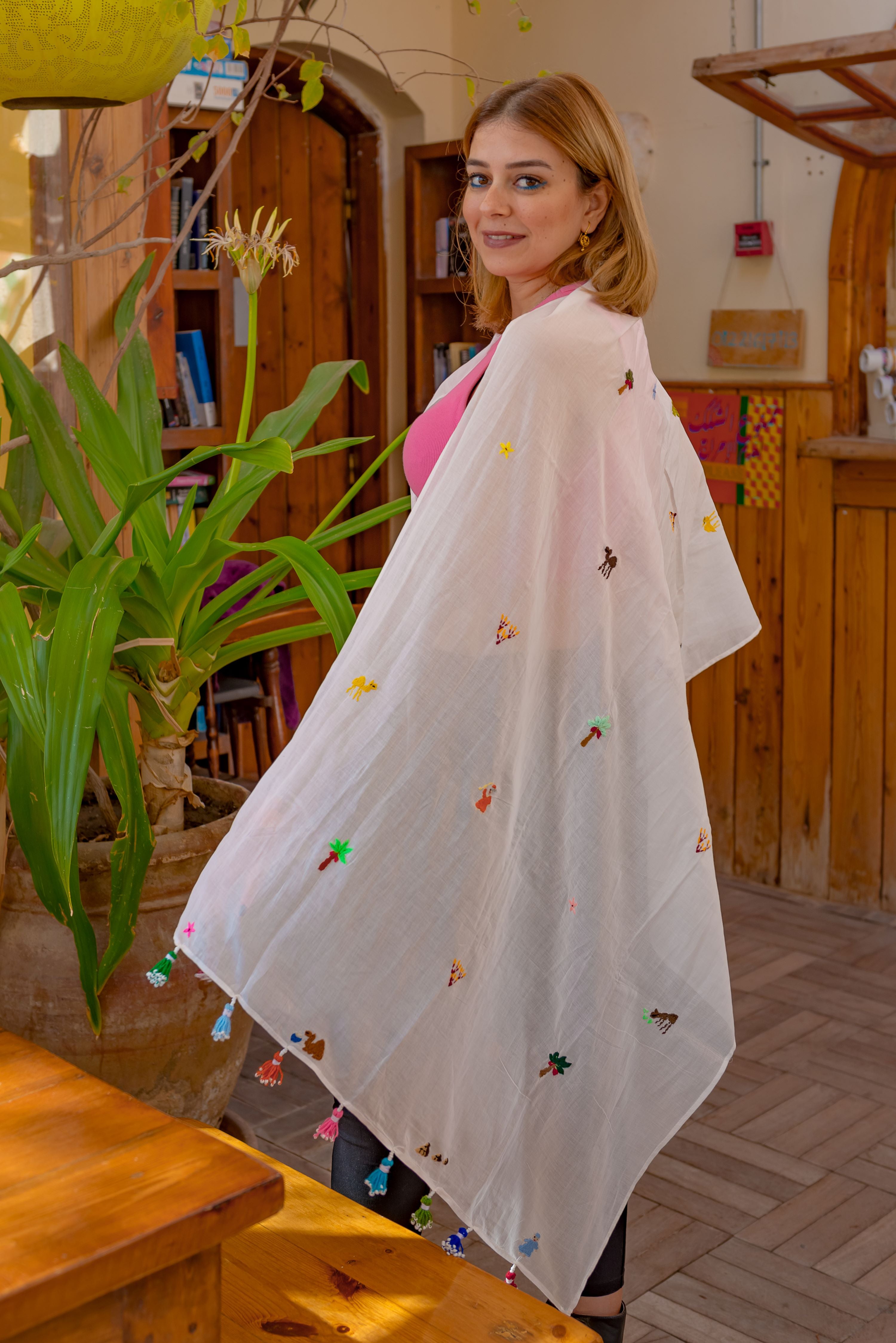 Fellahy Spread Shawl